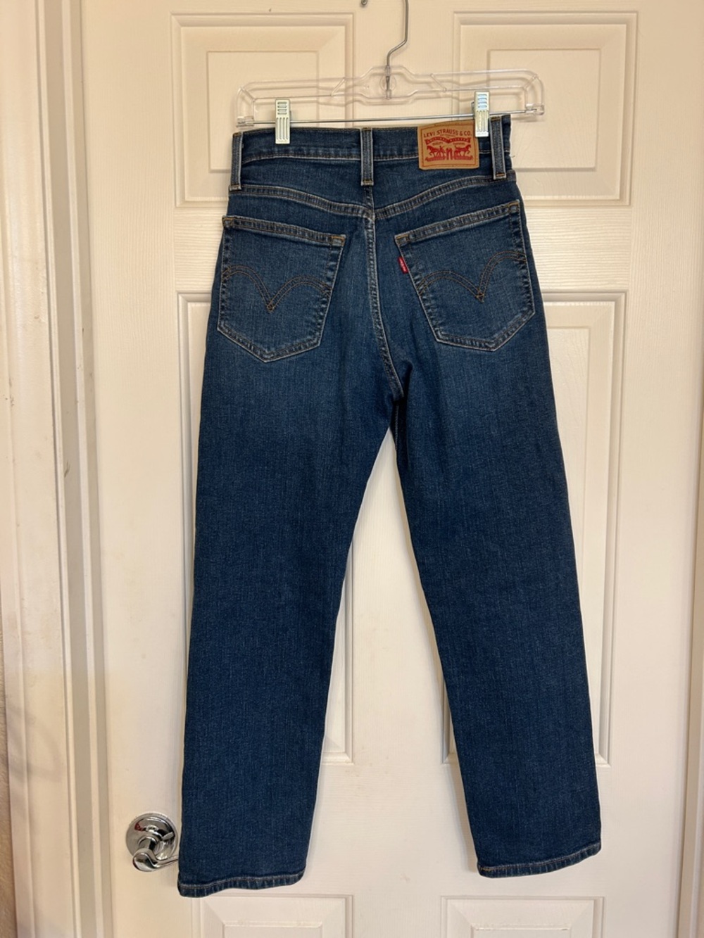 Levi Strauss Wedgie Straight Leg Jeans in Deep Indigo - Picture 8 of 9